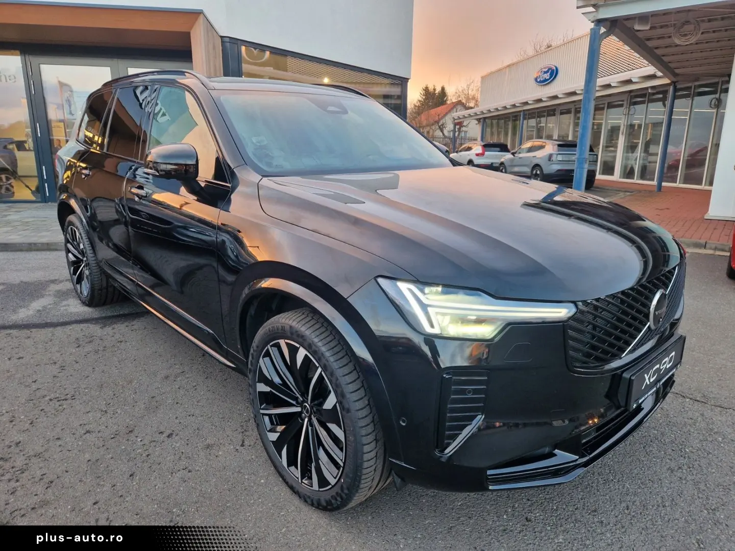 VOLVO XC90 T8 Plus Dark Ventilation 360