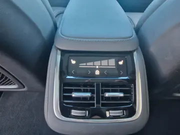 VOLVO XC90 T8 Plus Dark Ventilation 360
