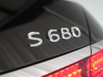 MERCEDES-BENZ S 680 Maybach L 4Matic Manufaktur Chauffer
