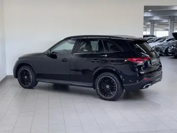 MERCEDES-BENZ GLC 400 e 4M AMG NIGHT PANO AHK MEMORY…