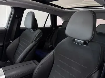 MERCEDES-BENZ GLC 400 e 4M AMG NIGHT PANO AHK MEMORY…