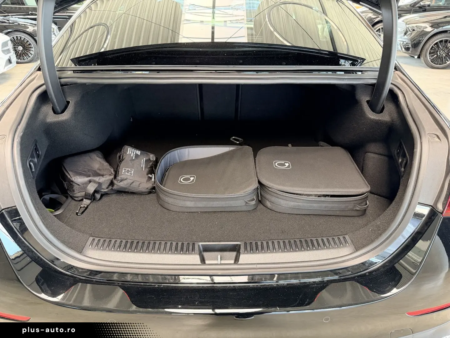 MERCEDES-BENZ E 300 de AMG Pano DISTRONIC Advanced  &hellip;