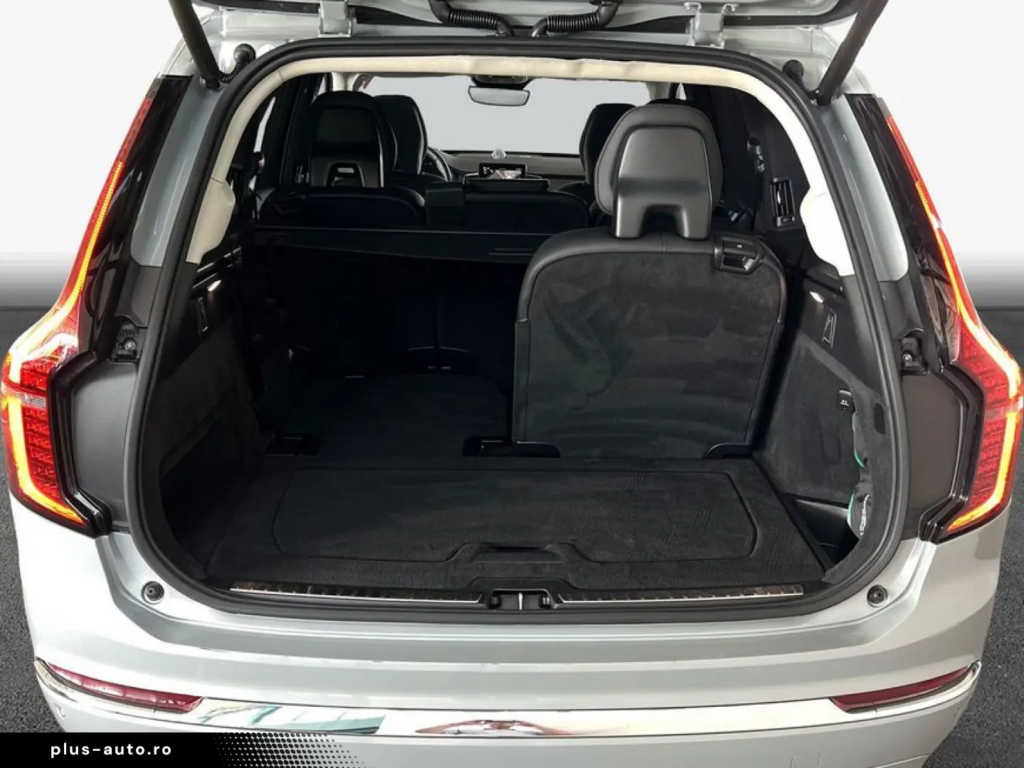 VOLVO XC90 T8 UltraBright Massage Ventilation B&W 360