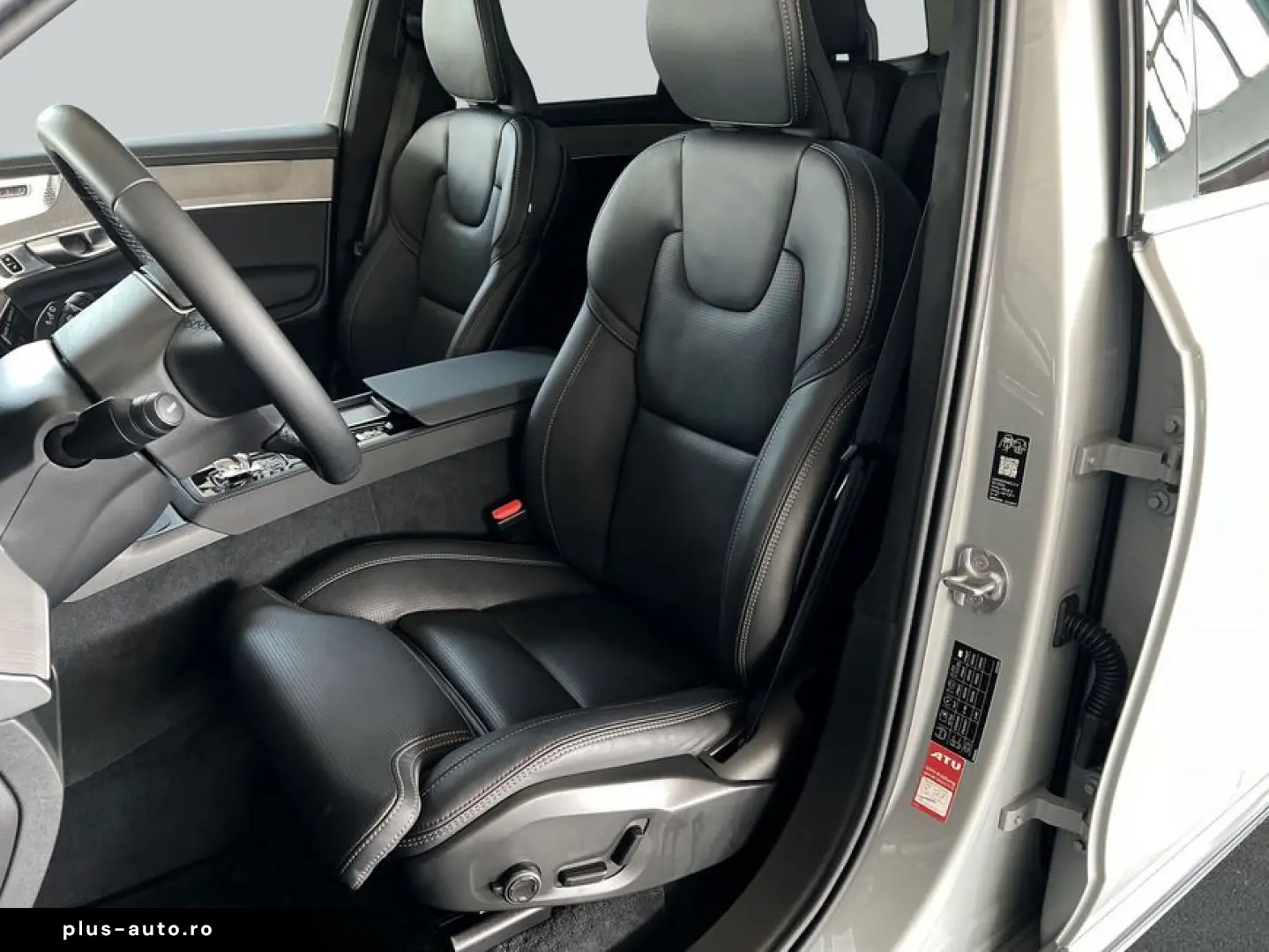 VOLVO XC90 T8 UltraBright Massage Ventilation B&W 360