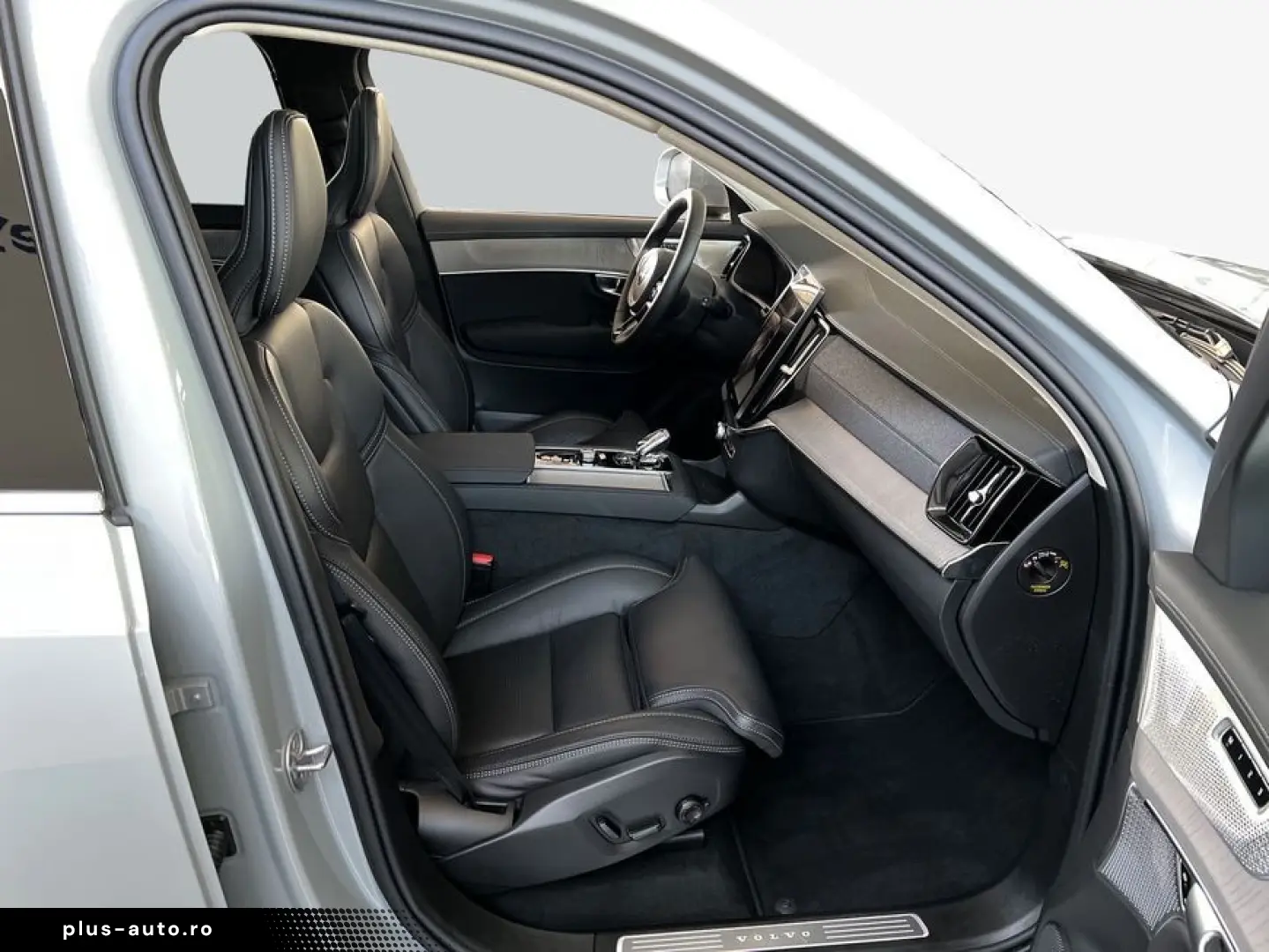 VOLVO XC90 T8 UltraBright Massage Ventilation B&W 360