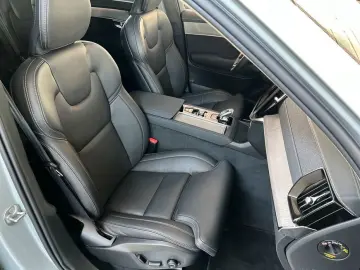 VOLVO XC90 T8 UltraBright Massage Ventilation B&W 360