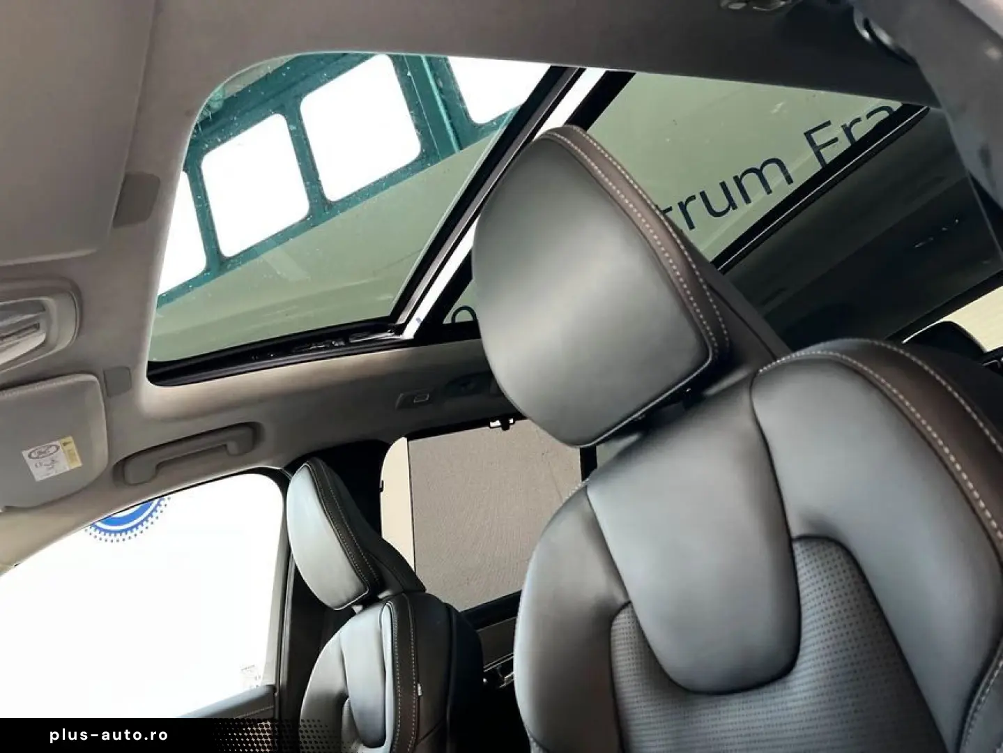 VOLVO XC90 T8 UltraBright Massage Ventilation B&W 360