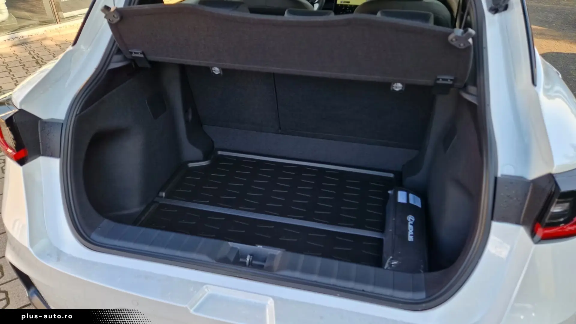 Lexus LBX 1 5 FWD Komfort Paket