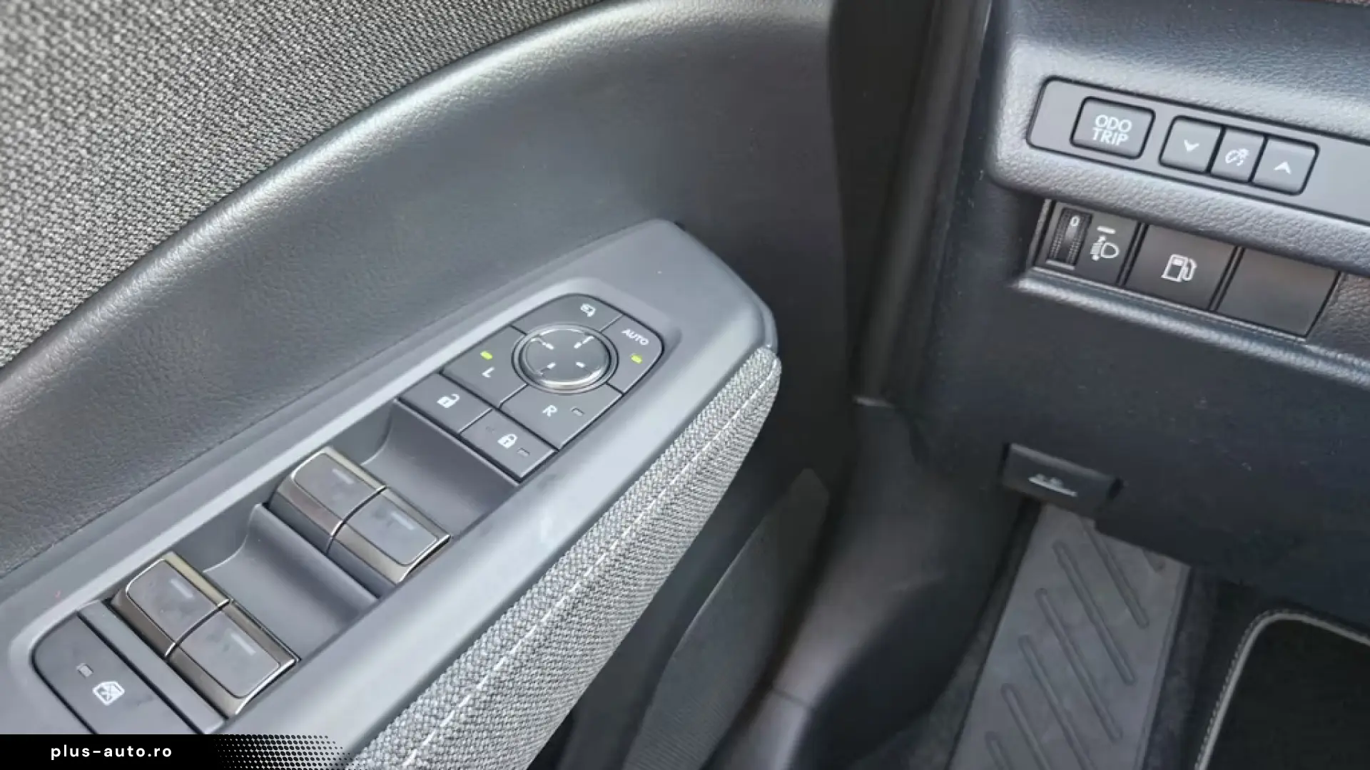 Lexus LBX 1 5 FWD Komfort Paket