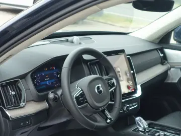VOLVO XC90 UltraBright T8 Massage Ventilation AirSusp B&W