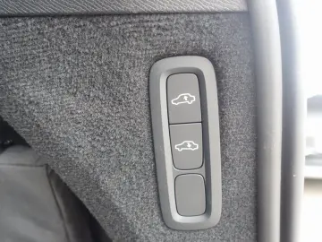 VOLVO XC90 UltraBright T8 Massage Ventilation AirSusp B&W