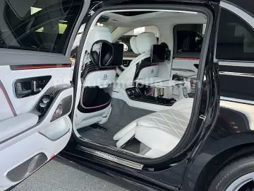 MERCEDES-BENZ Maybach 680 4M Garantie 2029