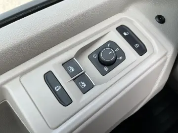VW Multivan T7 2 0 TDI DSG