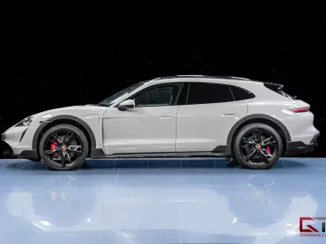PORSCHE Taycan 4S Cross Turismo 21  Pano 18-way BOSE