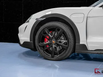 PORSCHE Taycan 4S Cross Turismo 21  Pano 18-way BOSE
