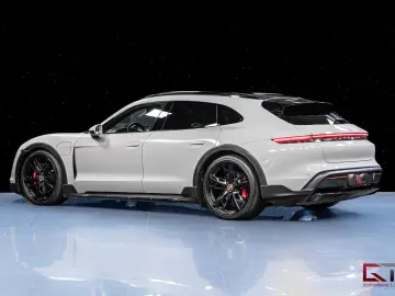 PORSCHE Taycan 4S Cross Turismo 21  Pano 18-way BOSE