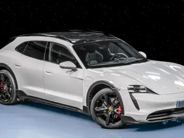 PORSCHE Taycan 4S Cross Turismo 21  Pano 18-way BOSE