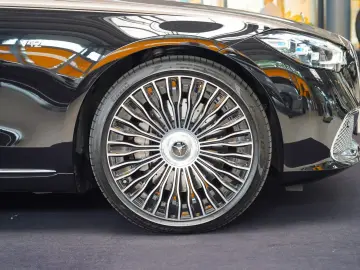 MERCEDES-BENZ S 680 MAYBACH