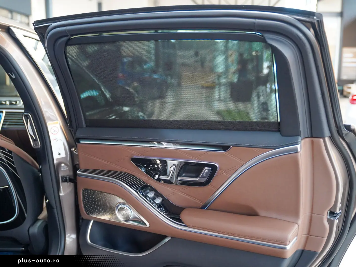 MERCEDES-BENZ S 680 MAYBACH Zweifarbenlackierung Hig&hellip;