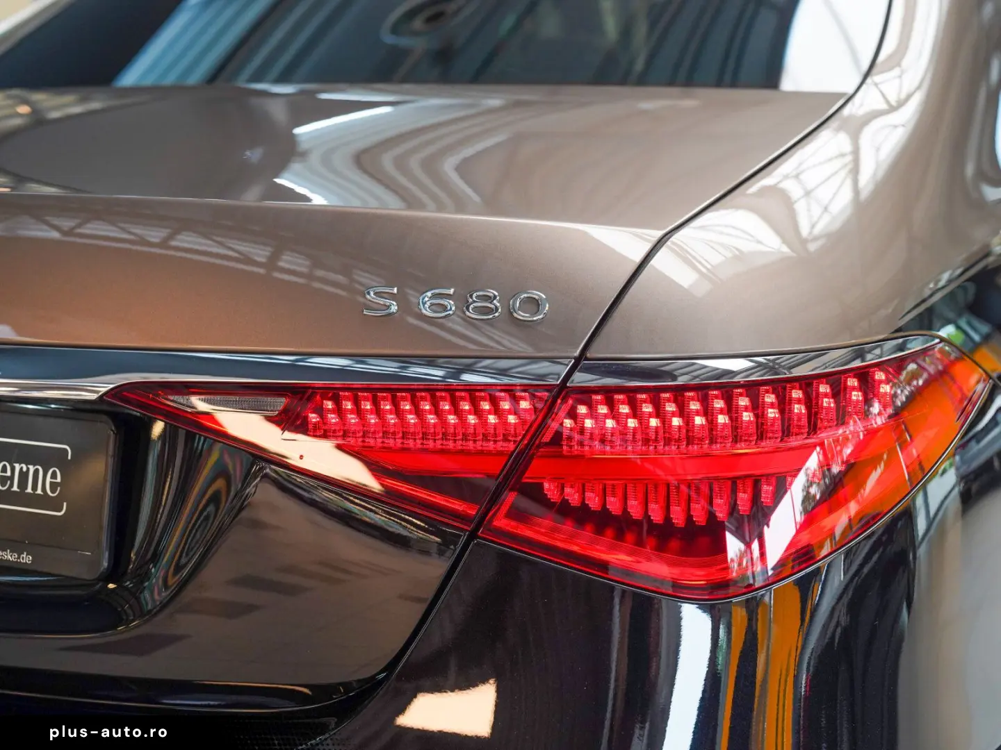 MERCEDES-BENZ S 680 MAYBACH Zweifarbenlackierung Hig&hellip;