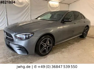 MERCEDES-BENZ E300e 2x AMG Designo MB-LED FahrAss  HeadUp