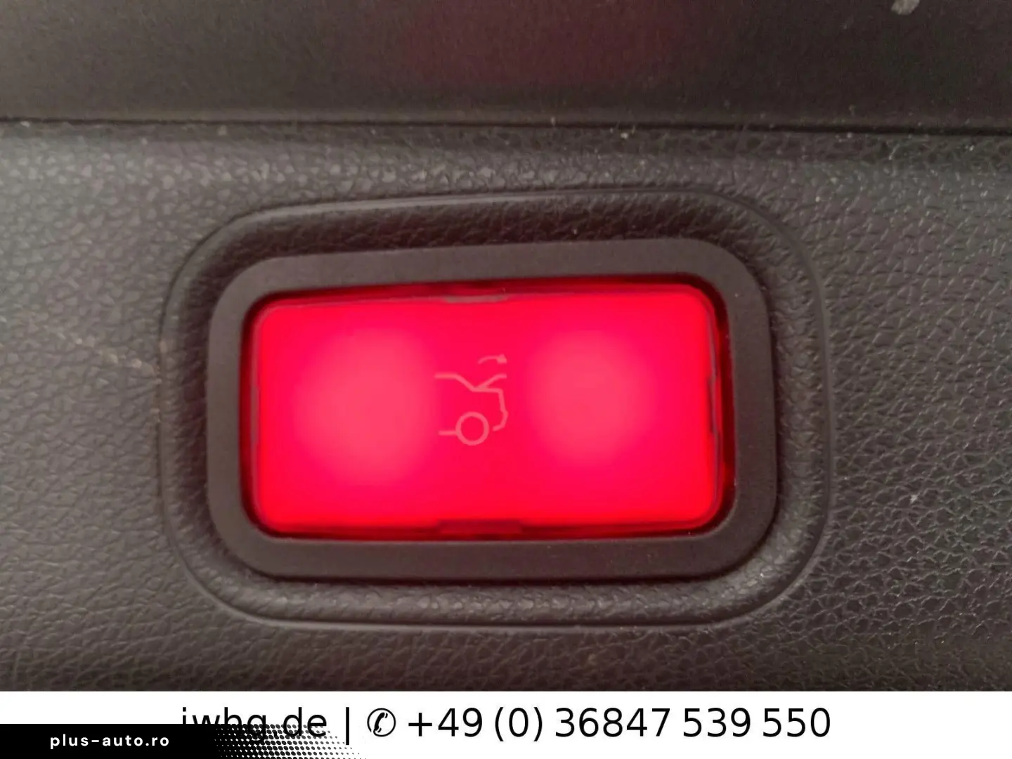 MERCEDES-BENZ E300e 2x AMG Designo MB-LED FahrAss  HeadUp
