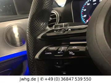 MERCEDES-BENZ E300e 2x AMG Designo MB-LED FahrAss  HeadUp