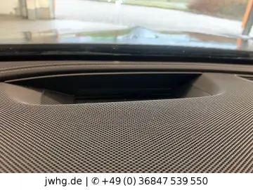 MERCEDES-BENZ E300e 2x AMG Designo MB-LED FahrAss  HeadUp