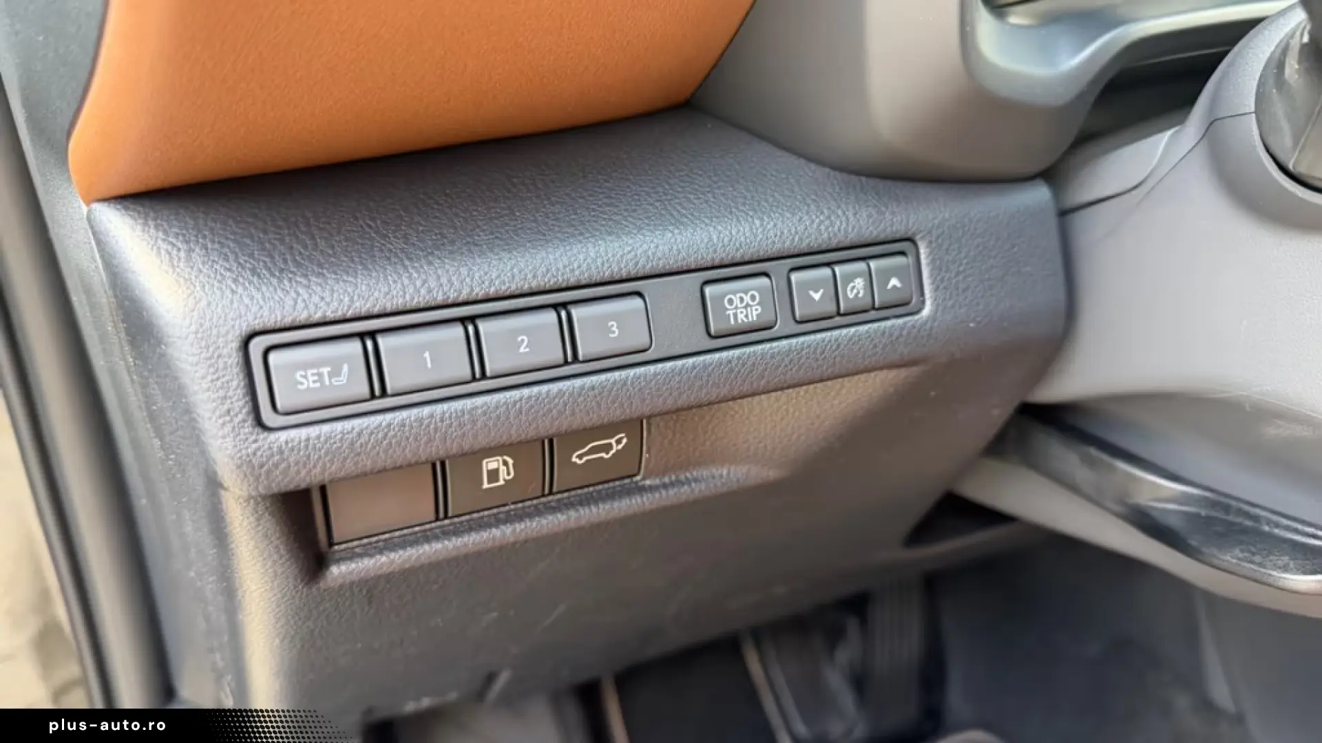 Lexus LBX RELAX.1.5