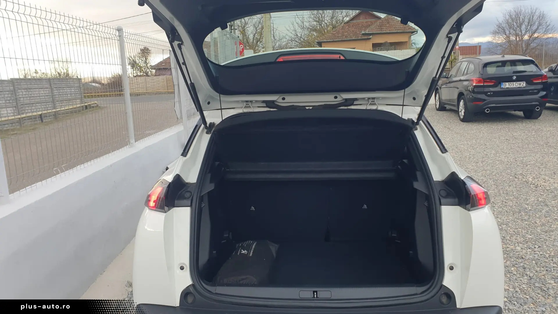 Peugeot 2008 1.5 BlueHDI 102CP Active – Garanție 6 Luni