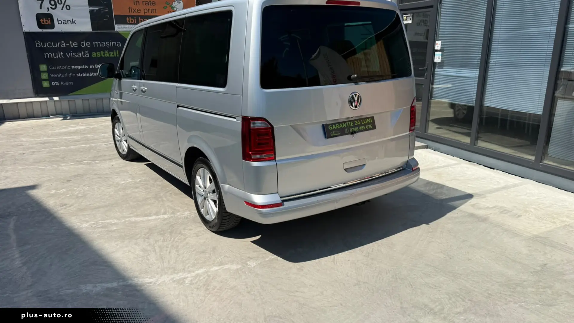 VOLKSWAGEN MULTIVAN