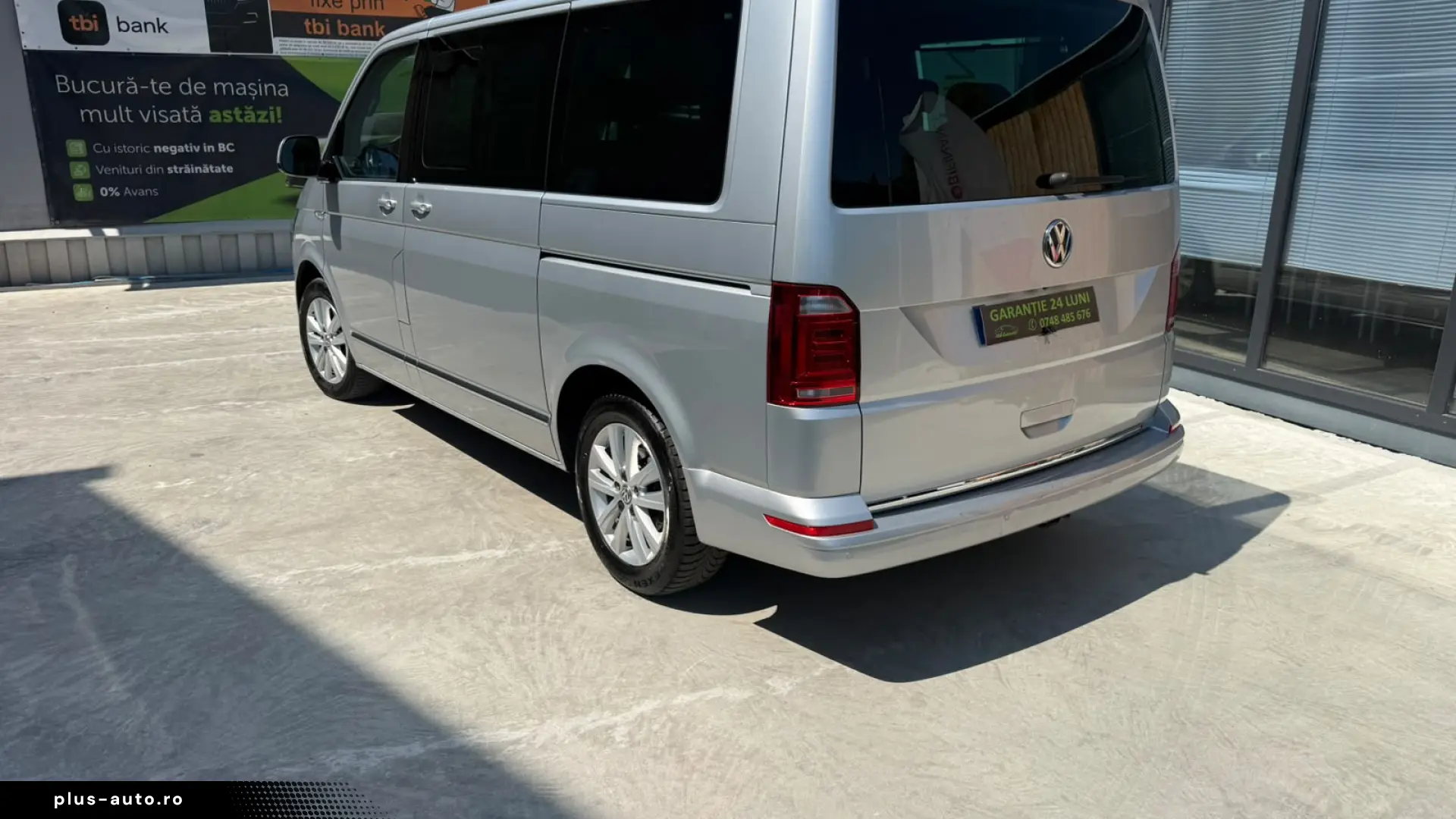 VOLKSWAGEN MULTIVAN