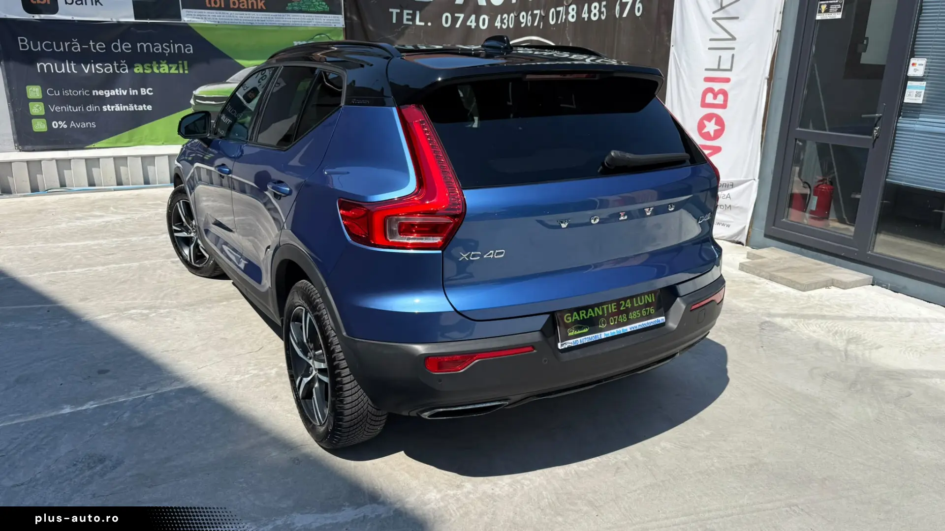 VOLVO XC40 R DESIGN