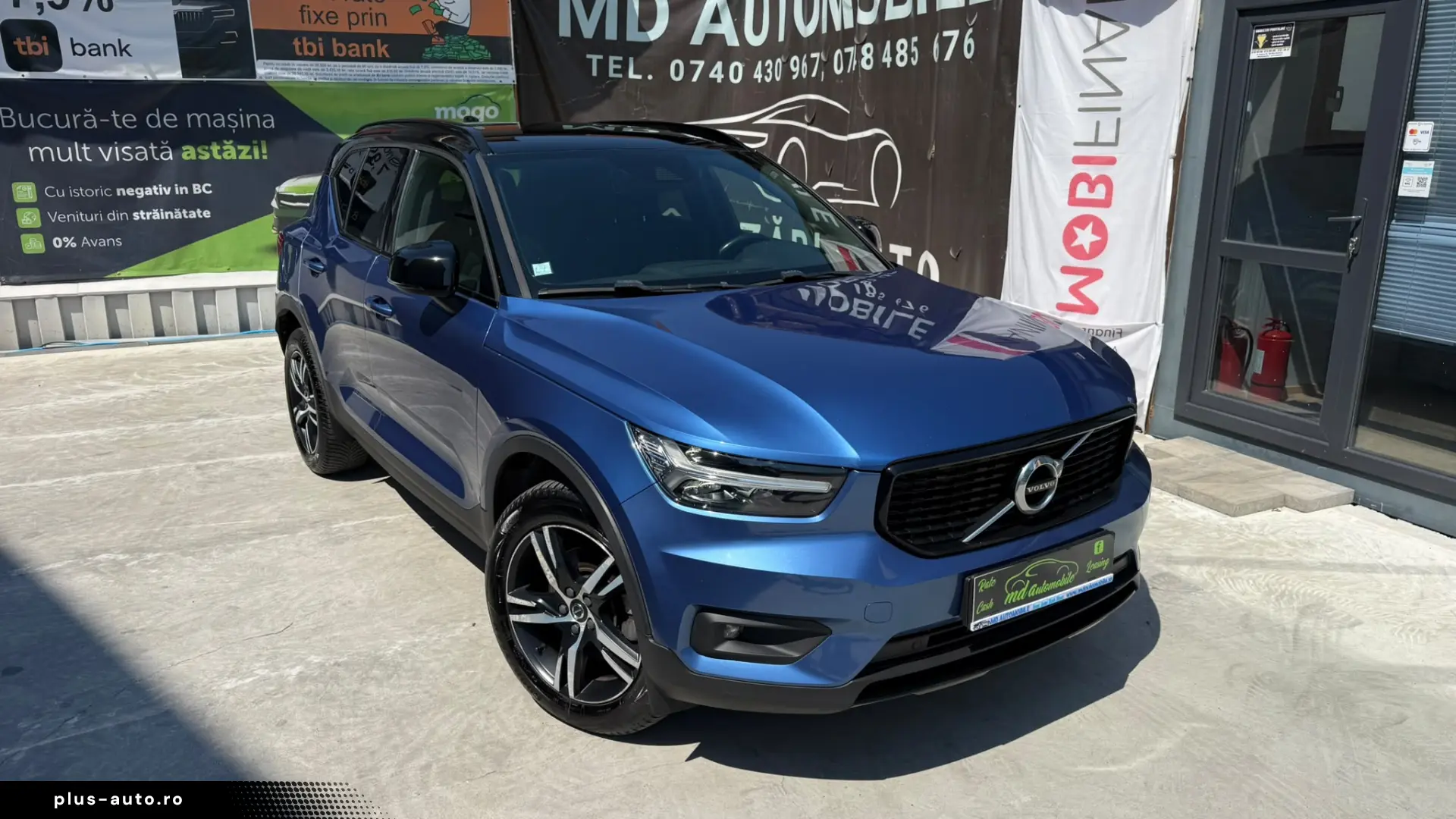 VOLVO XC40 R DESIGN
