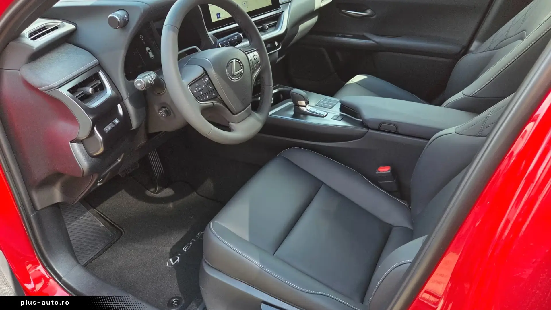 Lexus UX 300h F Sport Design