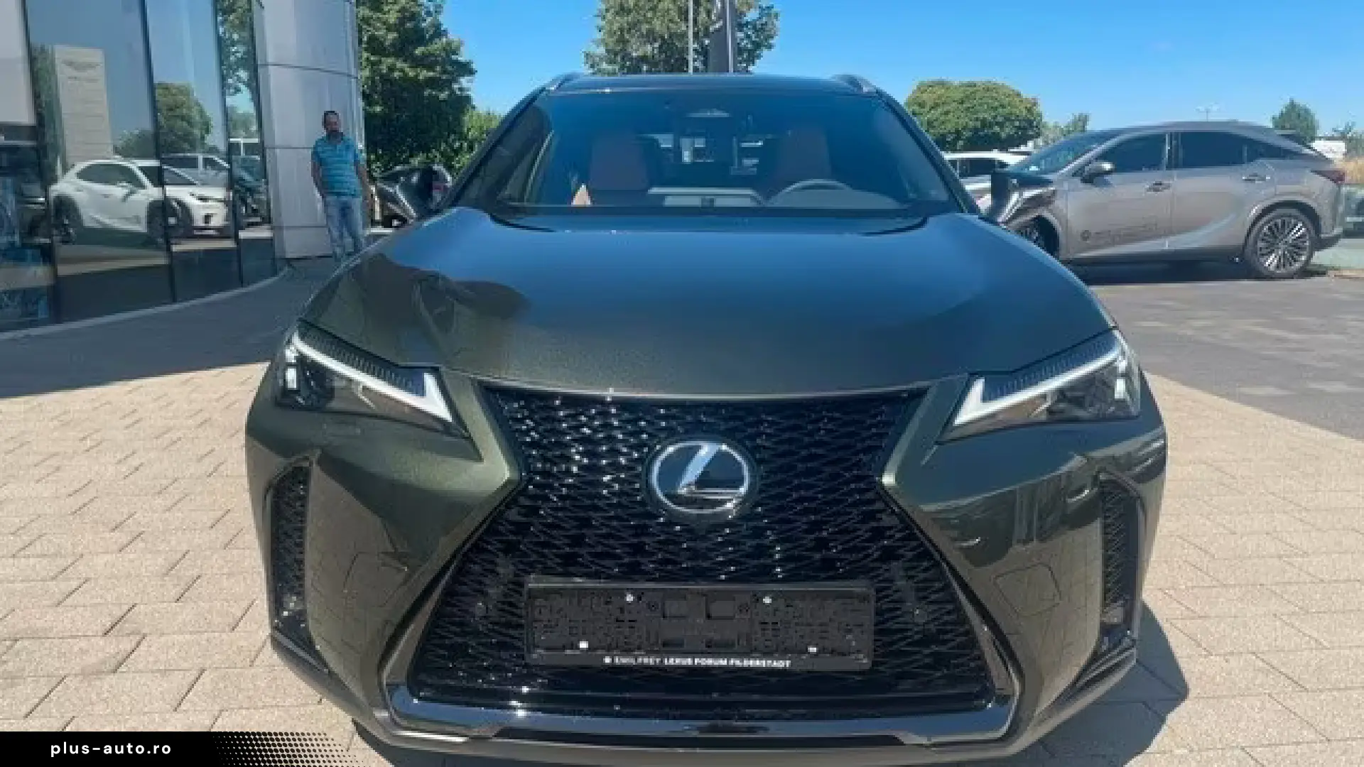 Lexus UX 300h F-Sport Design