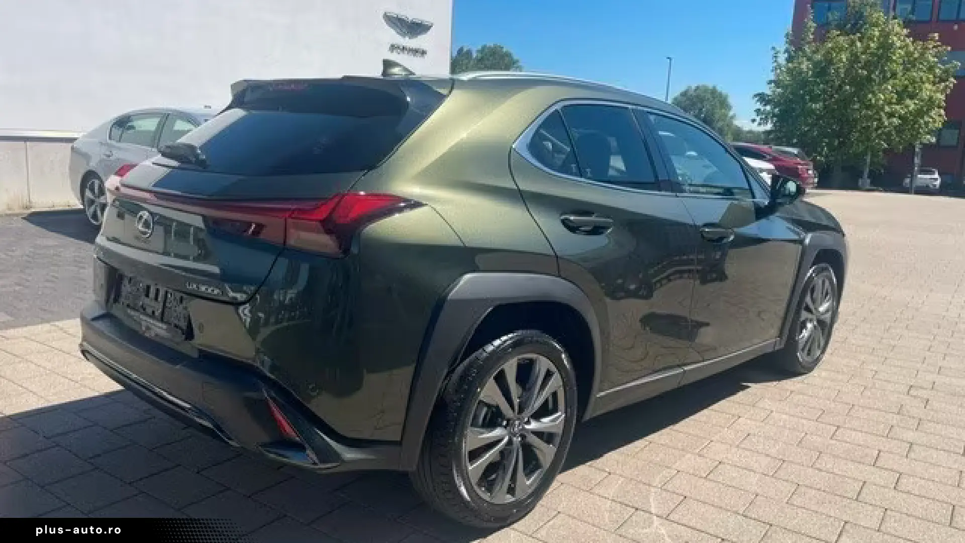Lexus UX 300h F-Sport Design