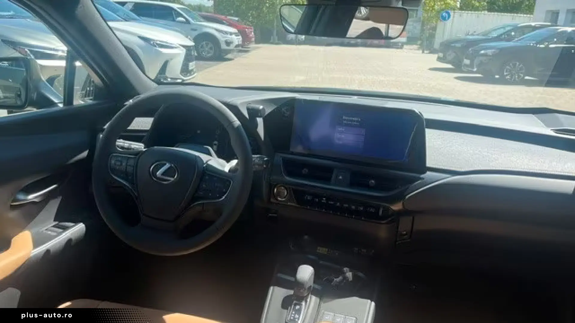 Lexus UX 300h F-Sport Design