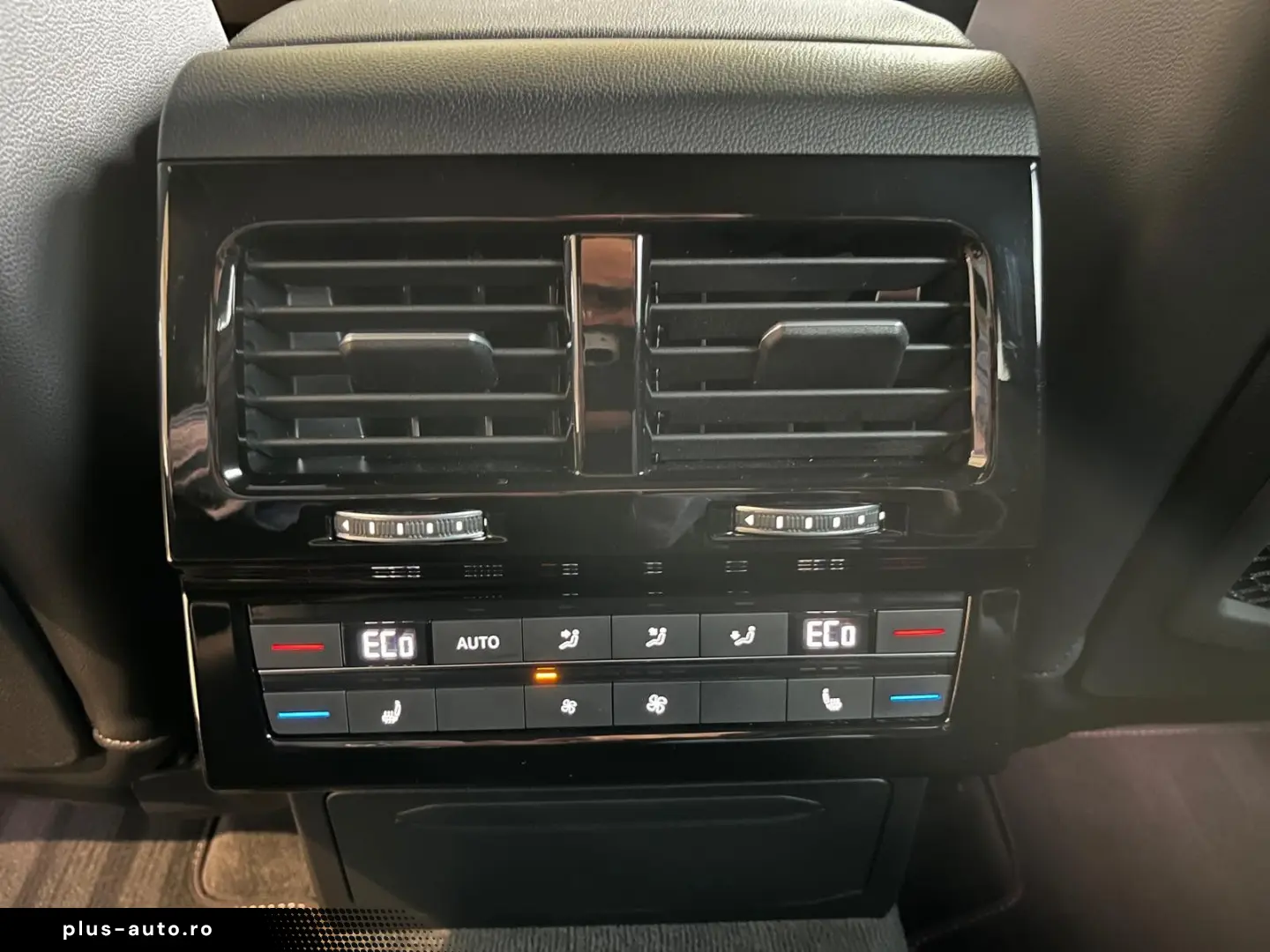 VW Touareg R-Line 3.0 TDI