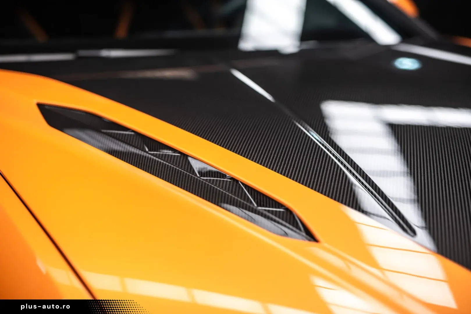 LAMBORGHINI Urus Performante   Carbon bonnet & spoiler   R23
