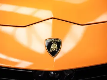 LAMBORGHINI Urus Performante   Carbon bonnet & spoiler   R23