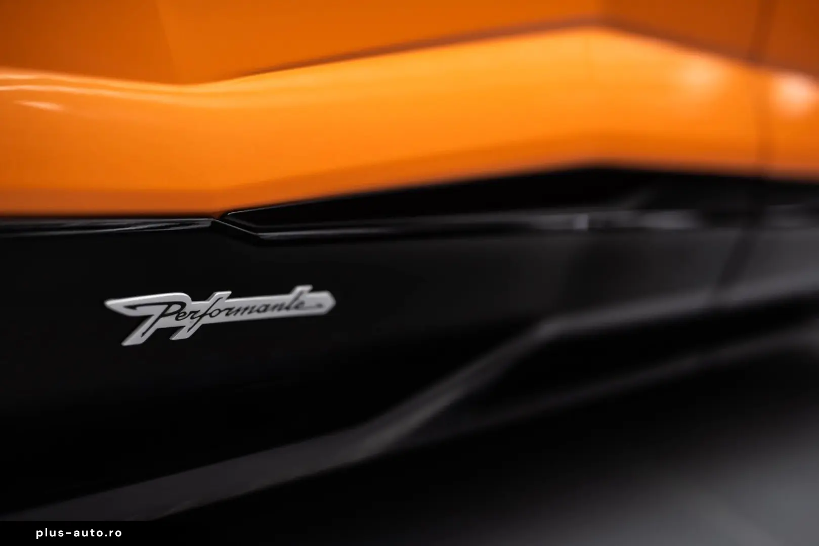 LAMBORGHINI Urus Performante   Carbon bonnet & spoiler   R23