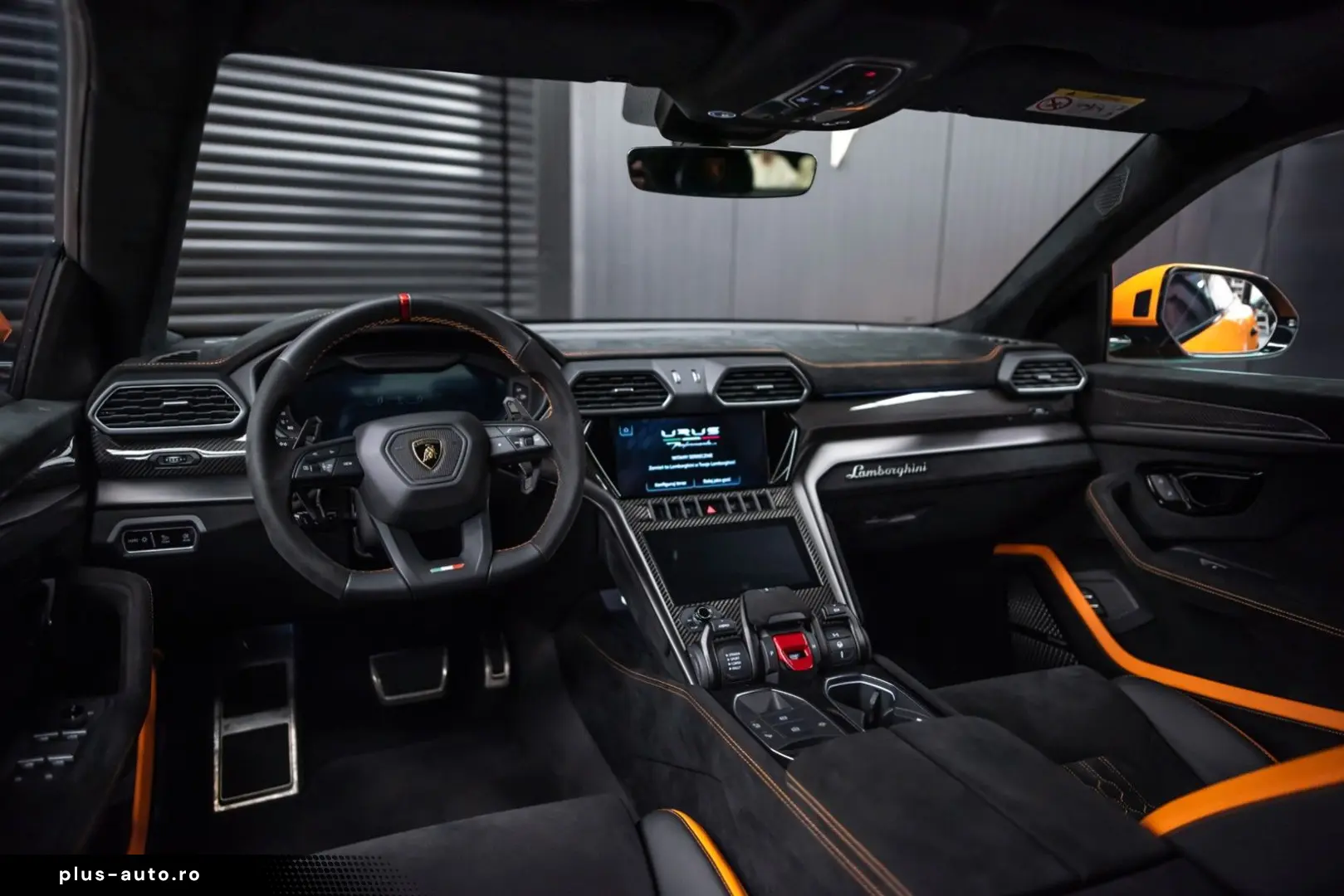 LAMBORGHINI Urus Performante   Carbon bonnet & spoiler   R23