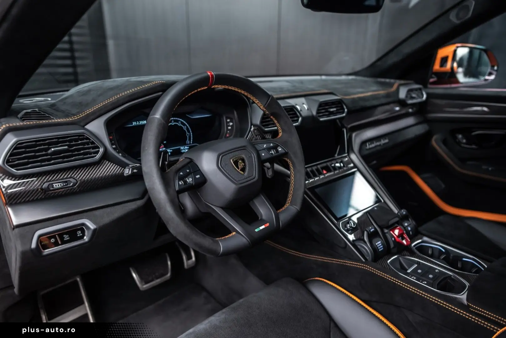 LAMBORGHINI Urus Performante   Carbon bonnet & spoiler   R23