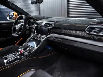 LAMBORGHINI Urus Performante   Carbon bonnet & spoiler   R23
