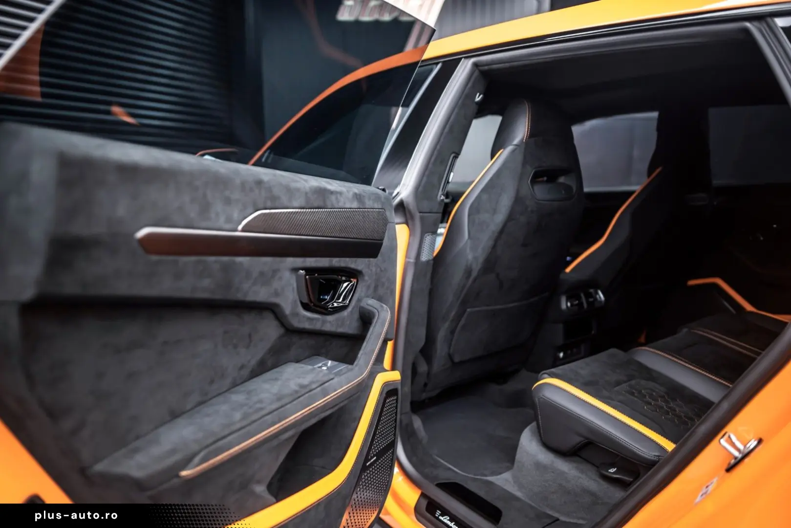 LAMBORGHINI Urus Performante   Carbon bonnet & spoiler   R23