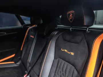 LAMBORGHINI Urus Performante   Carbon bonnet & spoiler   R23