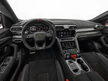 LAMBORGHINI Urus Performante