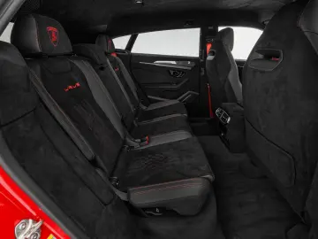 LAMBORGHINI Urus Performante