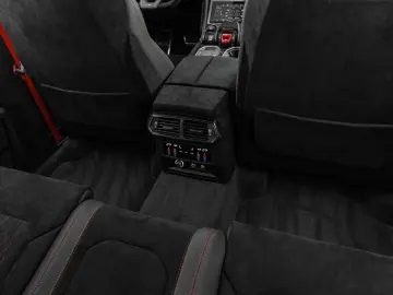 LAMBORGHINI Urus Performante